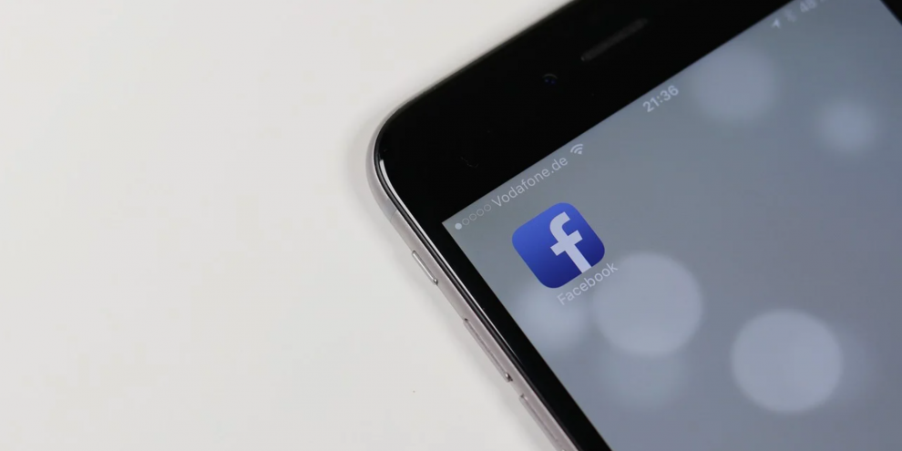 Mit „Facebook-Shops“ könnte das soziale Netzwerk Amazon und eBay Konkurrenz machen Facebook Shops